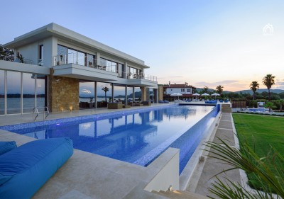 Halkidiki Properties präsentiert die Villa Natalia
